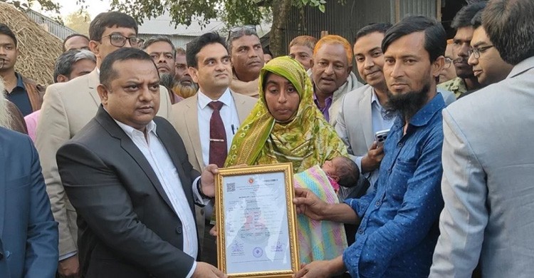 ভোট দিতে গিয়ে জন্ম নিল কন্যা সন্তান, নাম রাখা হলো খালেদা জিয়া