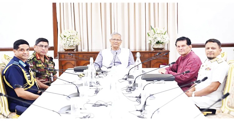 নির্বাচনে নিশ্ছিদ্র নিরাপত্তা নিশ্চিতের নির্দেশ প্রধান উপদেষ্টা ড. মুহাম্মদ ইউনূসের