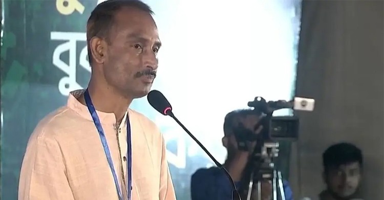 আমরা আজ নব্য স্বৈরাচারের গন্ধ পাচ্ছি: শহীদ ফাইয়াজের বাবা