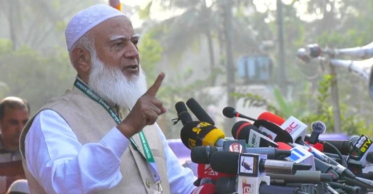 ‘শহিদের মা তো জাতির মা, আমারও মা, কিছু শ্রেণির ইতর এটা নিয়ে বুলিং শুরু করেছে’