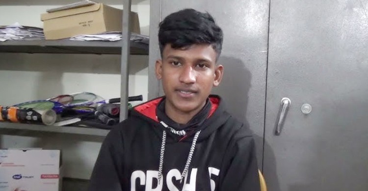 নারী সেজে ফেসবুকে প্রেমের ফাঁদ, ব্ল্যাকমেল করে টাকা আদায়; যুবক গ্রেপ্তার